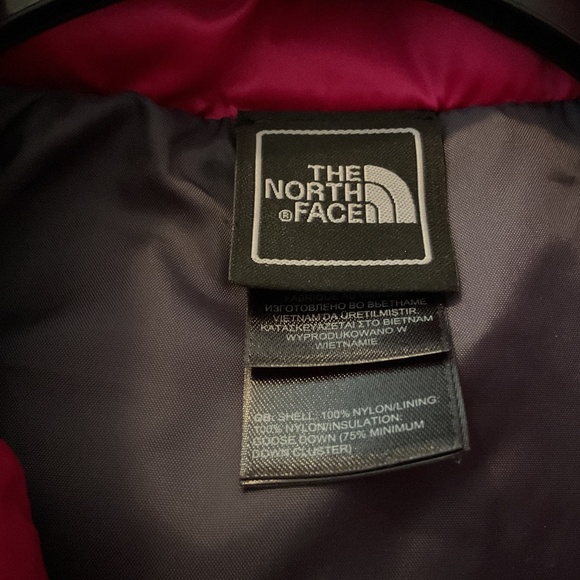 The North Face Quilted, Full-zip, Down Puffer Vest, Small - Picture 6 of 7
